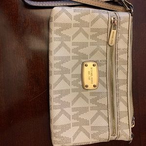 MK wristlet